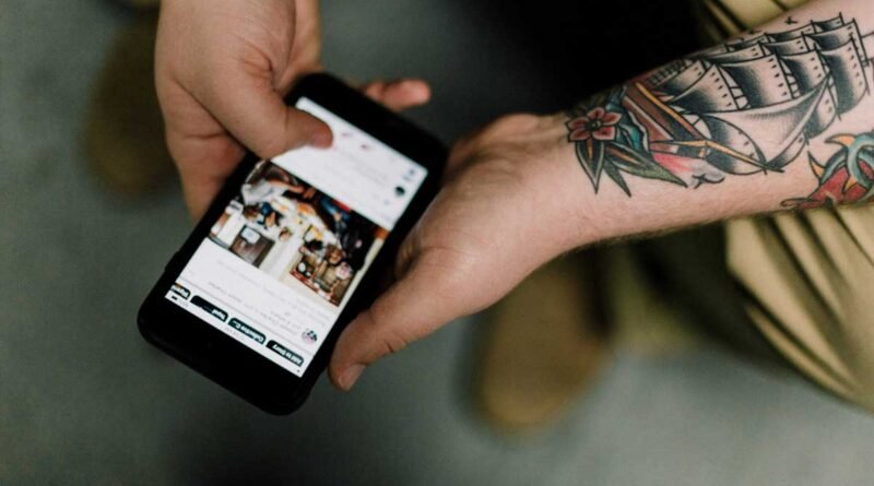 finding friends on social media